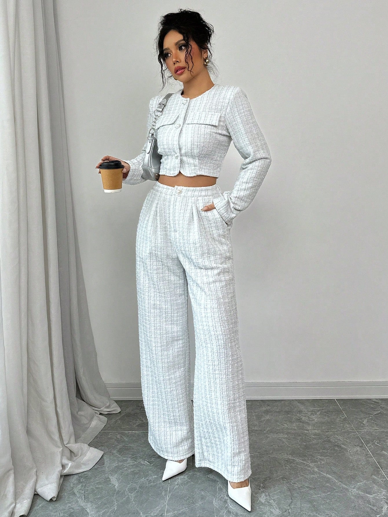 Costum cu pantaloni scurți și mâneci lungi de primăvară și toamnă, jachetă scurtă din tweed cu nasturi din perle