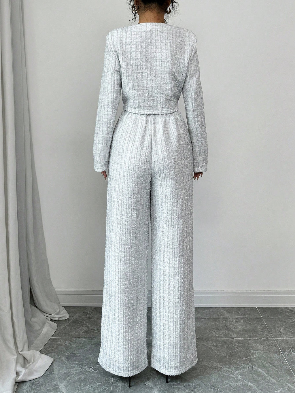 Costum cu pantaloni scurți și mâneci lungi de primăvară și toamnă, jachetă scurtă din tweed cu nasturi din perle